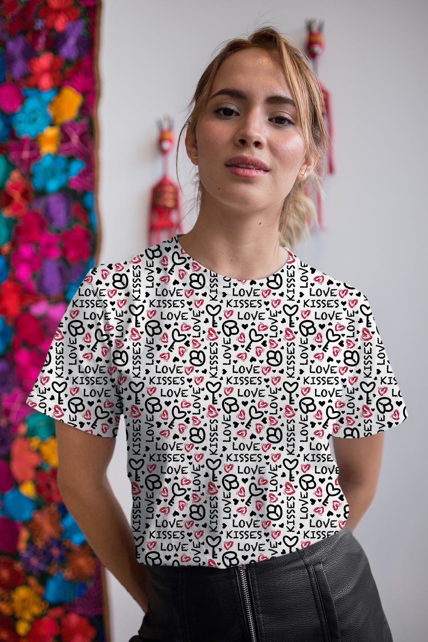 Love & Kisses Women's Valentine's Day Printed Tee Love_D2
